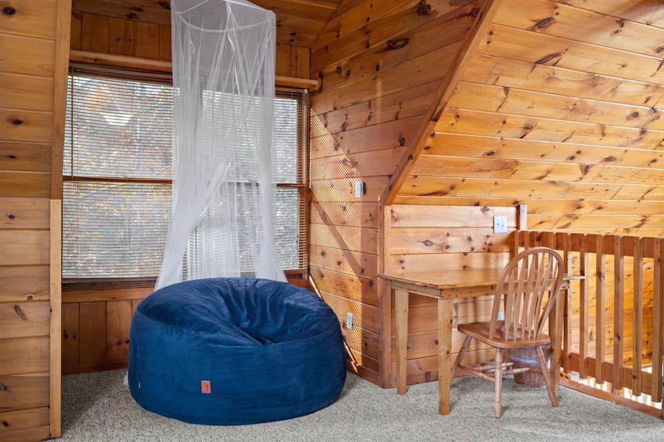 Relax or work? Removeable queen mattress in beanbag. Power outlet under desk. 
