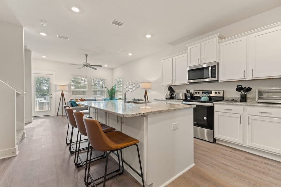 Enjoy breakfast while having a cup of coffee planning out the days activities. 