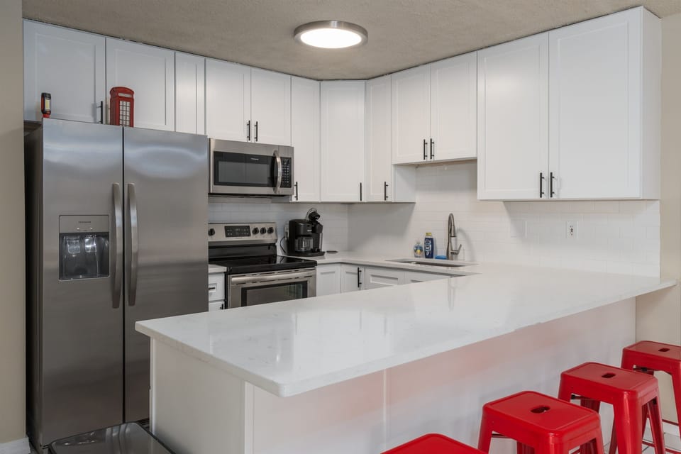 Fully equipped kitchen