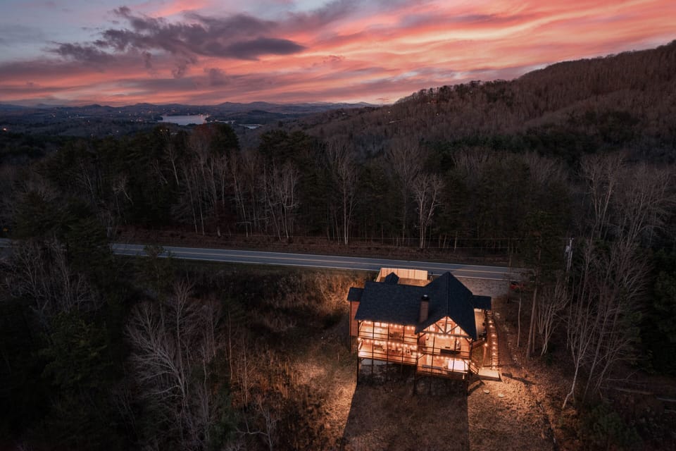 Lake Blue Ridge is in the background. We are minutes away from the lake!