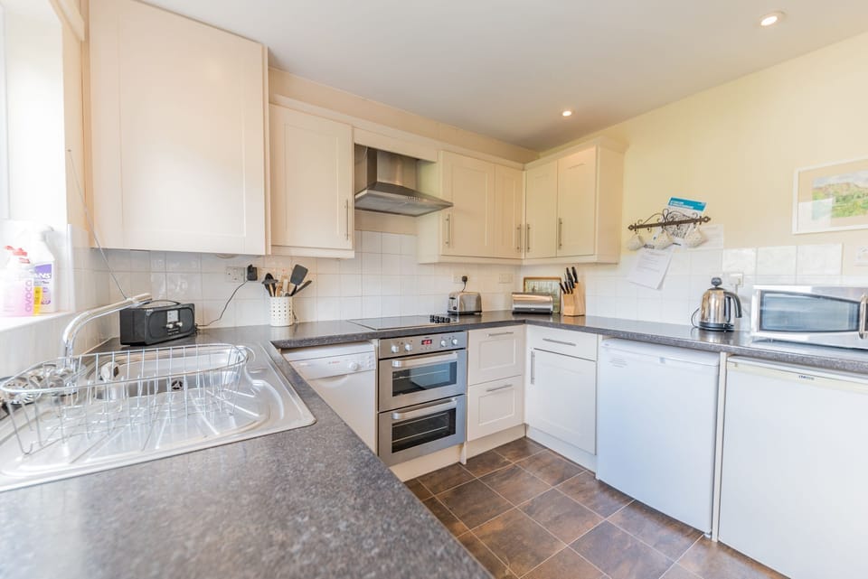 Lavender cottage kitchen