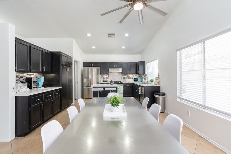 Dining table to make desert memories with family and friends