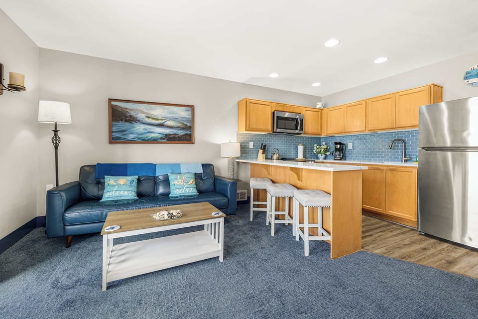 The kitchen is steps away