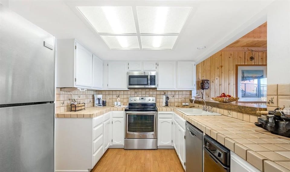 Fully equipped kitchen