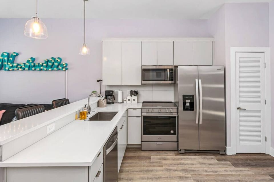 Fully stocked kitchen.