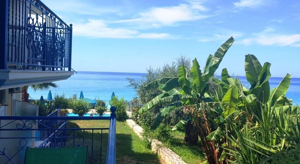 Kefalonia, Lourdas beach. Water Side studios: ground floor studio view