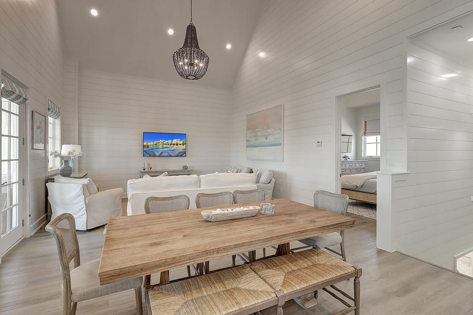 2nd Floor Dining Area