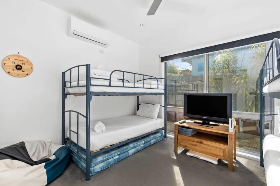 Bunk room for the kids.