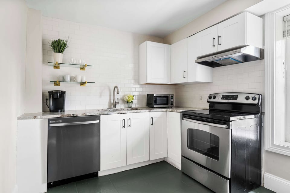 Fully equipped kitchen with everything you need to cook a meal