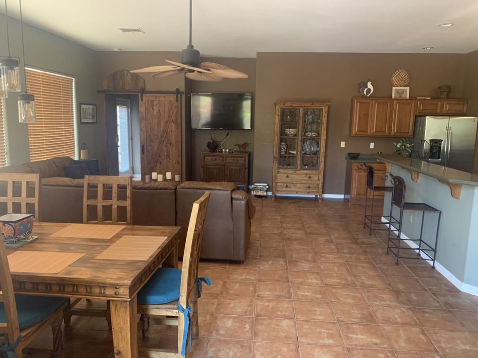 Kitchen family room