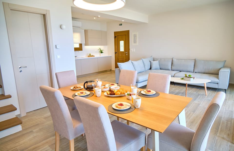 Armikes Beachfront Suite 3 Afionas Corfu Interior