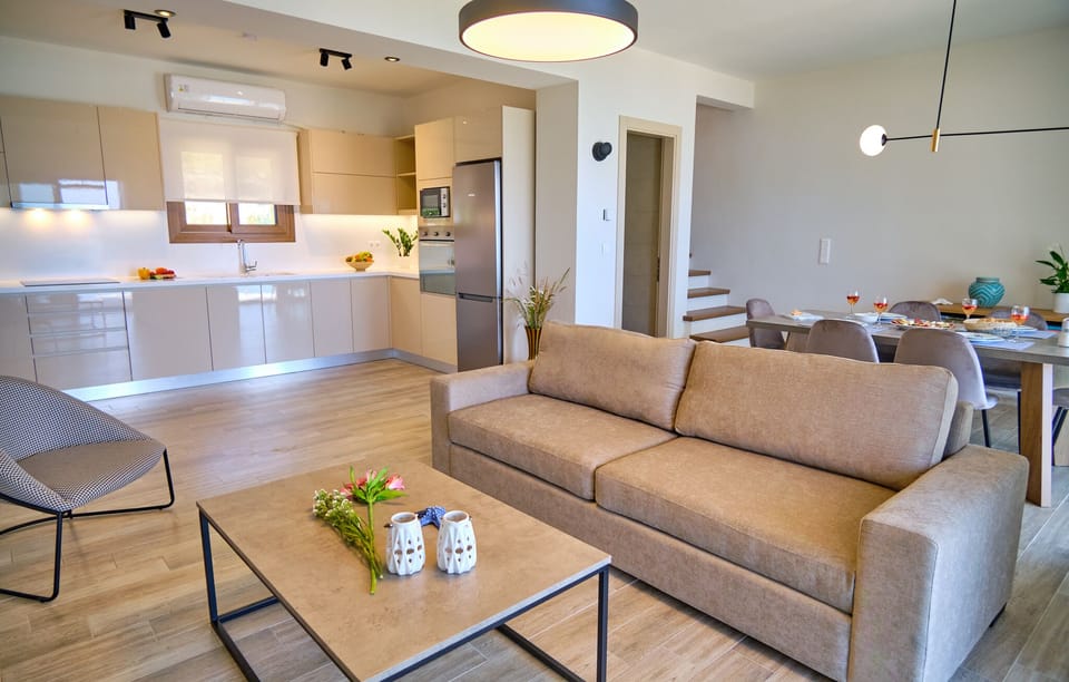 Armikes Beachfront Suite 4 Afionas Corfu Interior