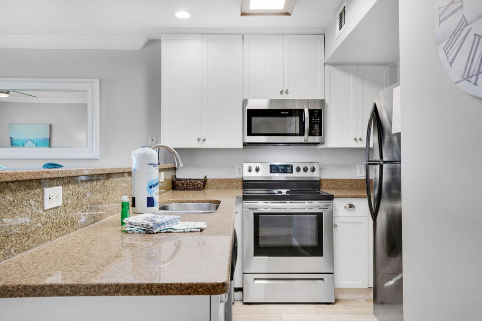 Fully equipped kitchen