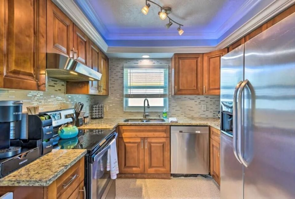 Full Kitchen