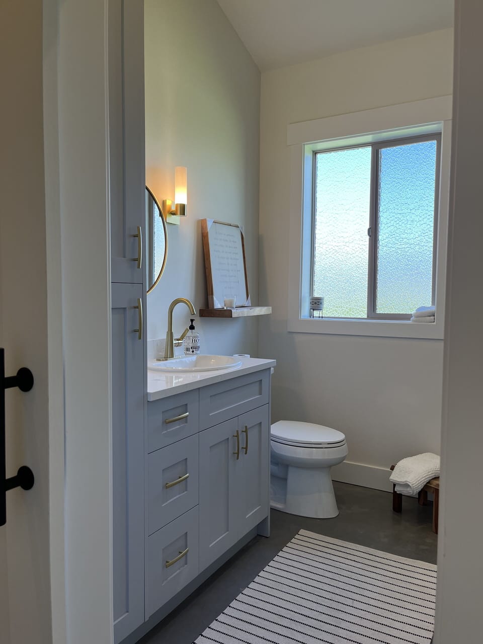 Beautiful bathroom with barn door 