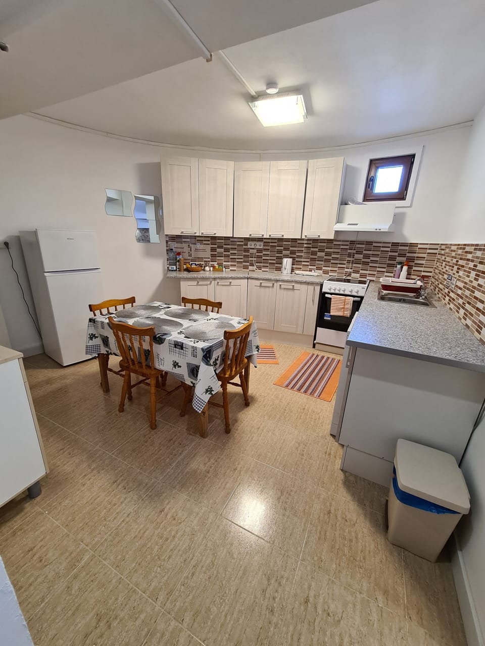 2nd kitchen groundfloor