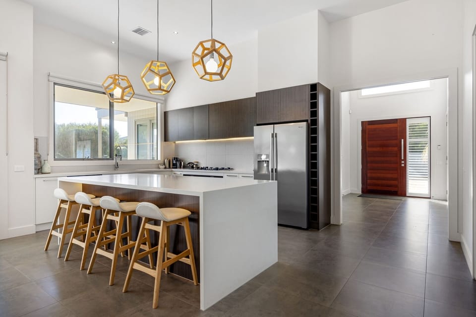 Kitchen/Breakfast bar
