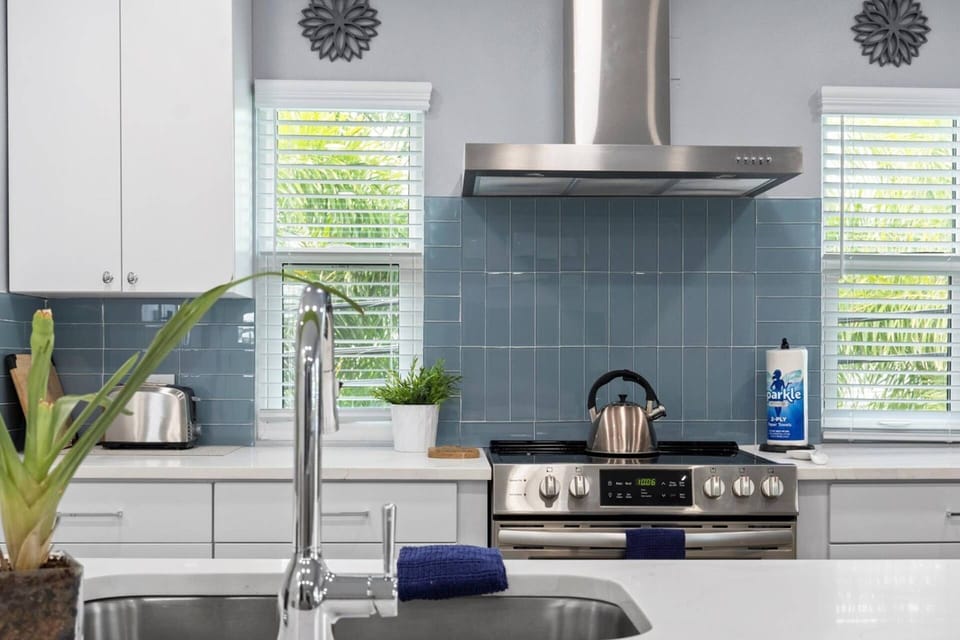 Fully equipped kitchen for all of your cooking and baking needs