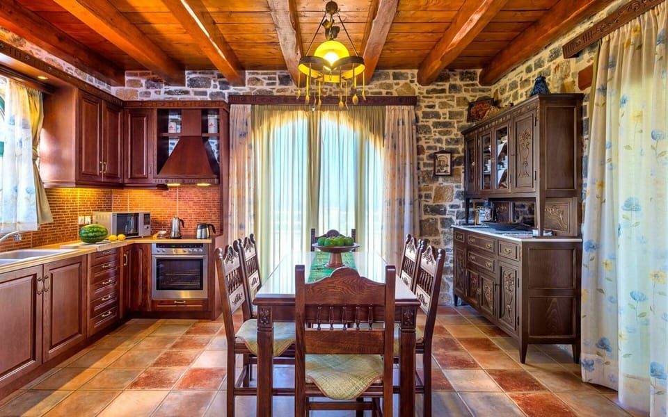 Dining Room, Kitchen