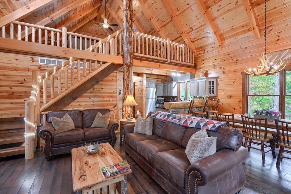 Living Room / Lounge