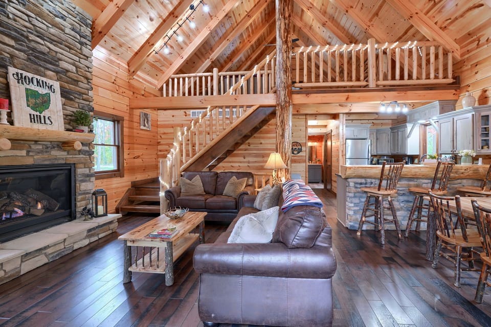 Living Room / Lounge