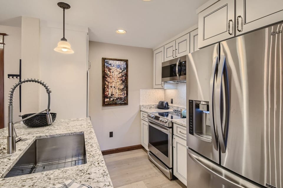 MC405 Kitchen