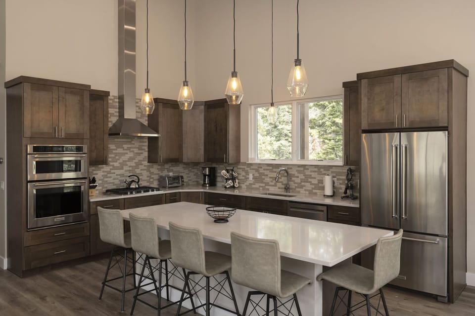Kitchen / Bar