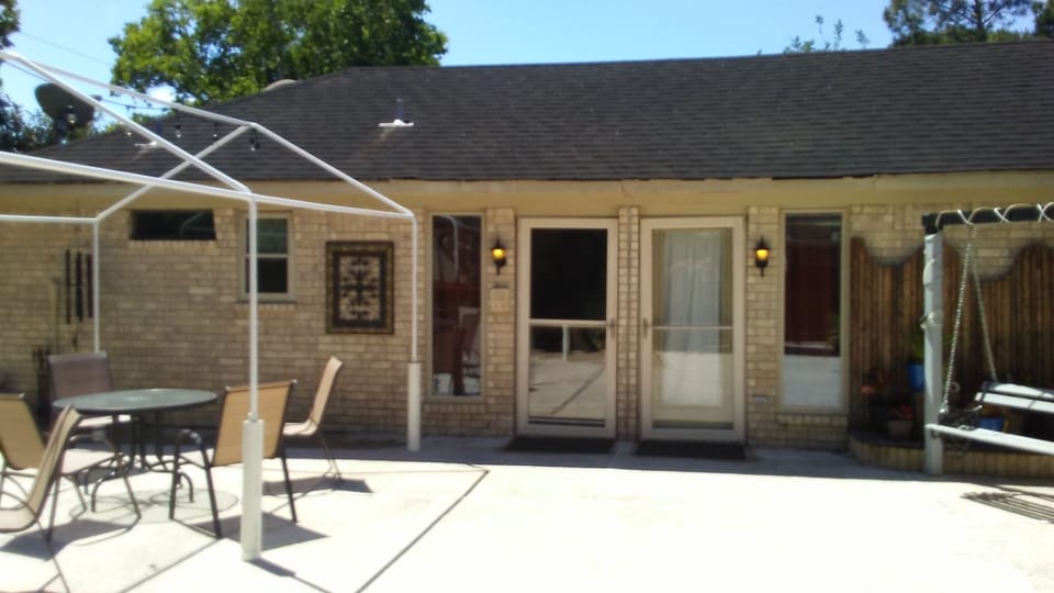 Welcome To The Cottage On The Creek! 
