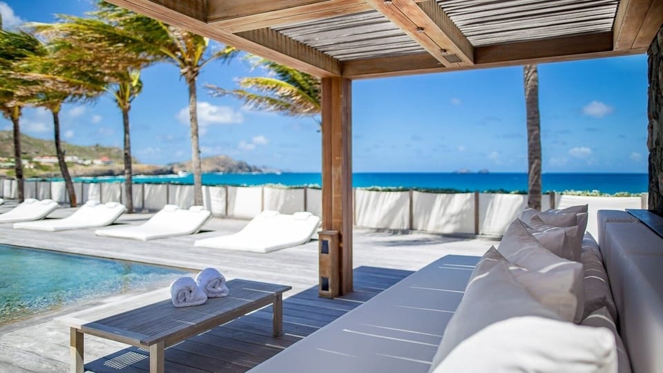 Outdoor Lounge