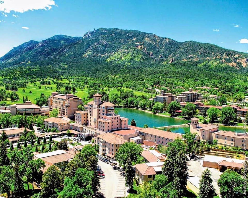 Experience the stunning beauty of Colorado Springs, with breathtaking views and iconic landmarks just a short drive away.