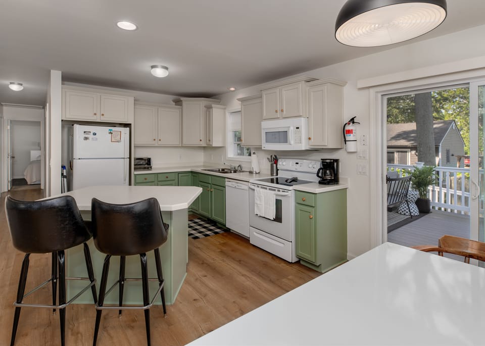 Spacious kitchen with every essential 