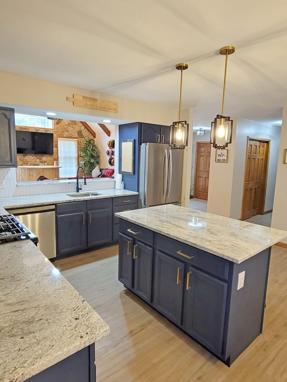 The kitchen at Red Rock Run is located centrally in the middle of the house.