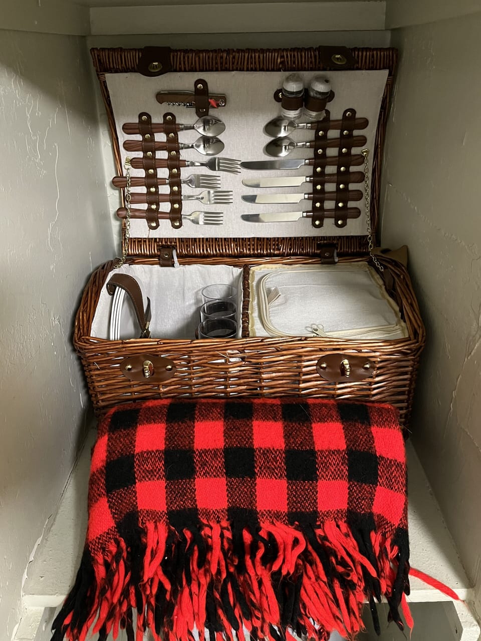 Treat yourself to a fun or romantic picnic in the park.  Picnic Basket is here!