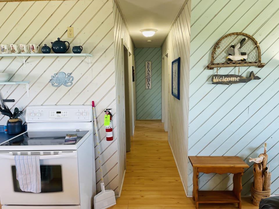 Hall to the Bedrooms and Bathrooms!