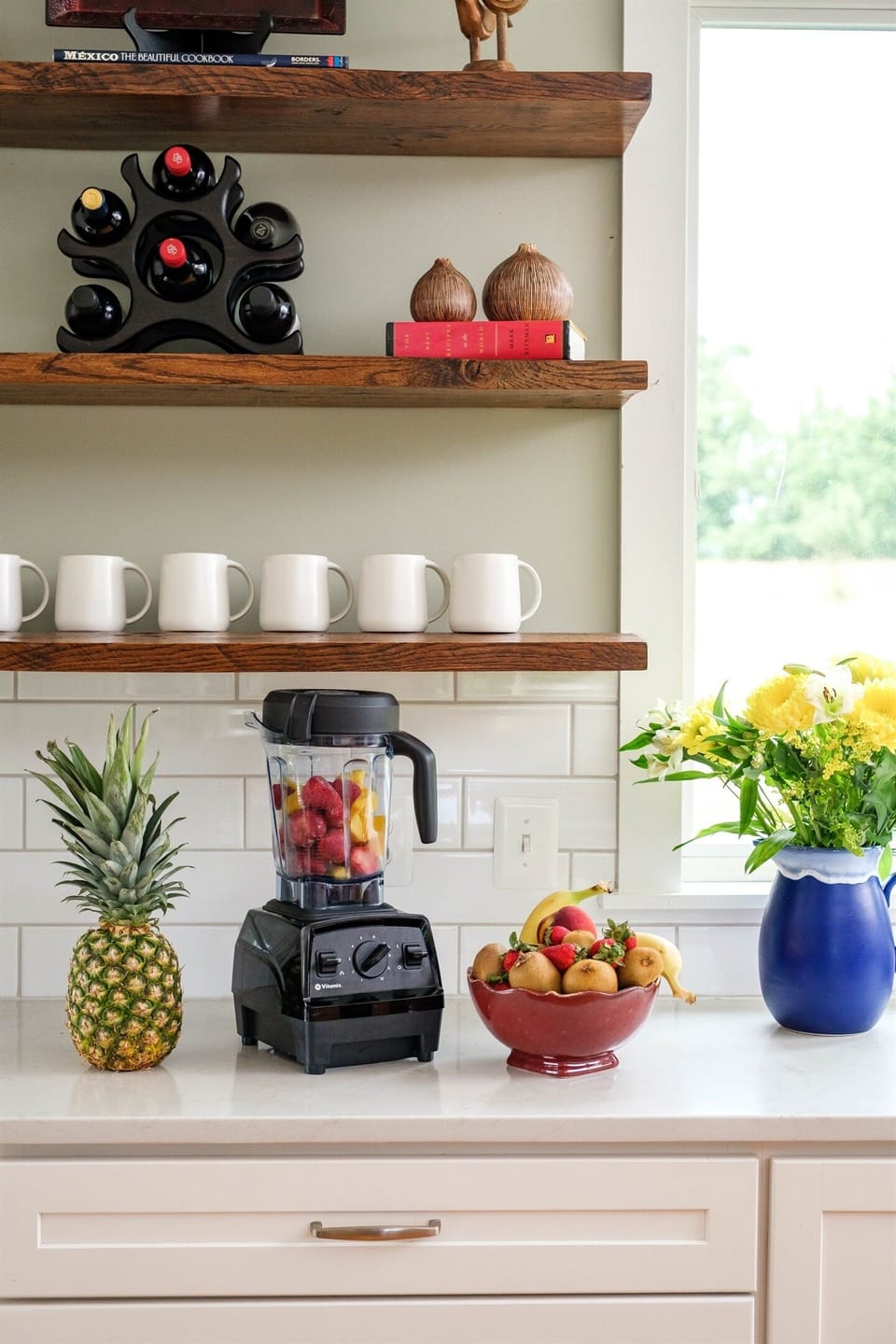 Fully Stocked Kitchen with Vitamix, Kitchenaid and Crock Pot