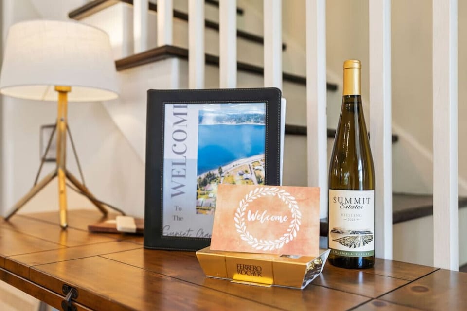 Thank you for picking the Sunset Garden Retreat for your trip!