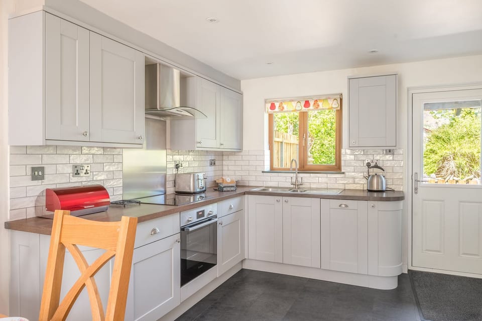 Brook Cottage Coniston kitchen