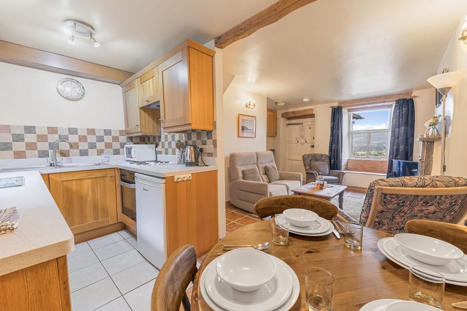 Rose Bank cottage kitchen and dining area