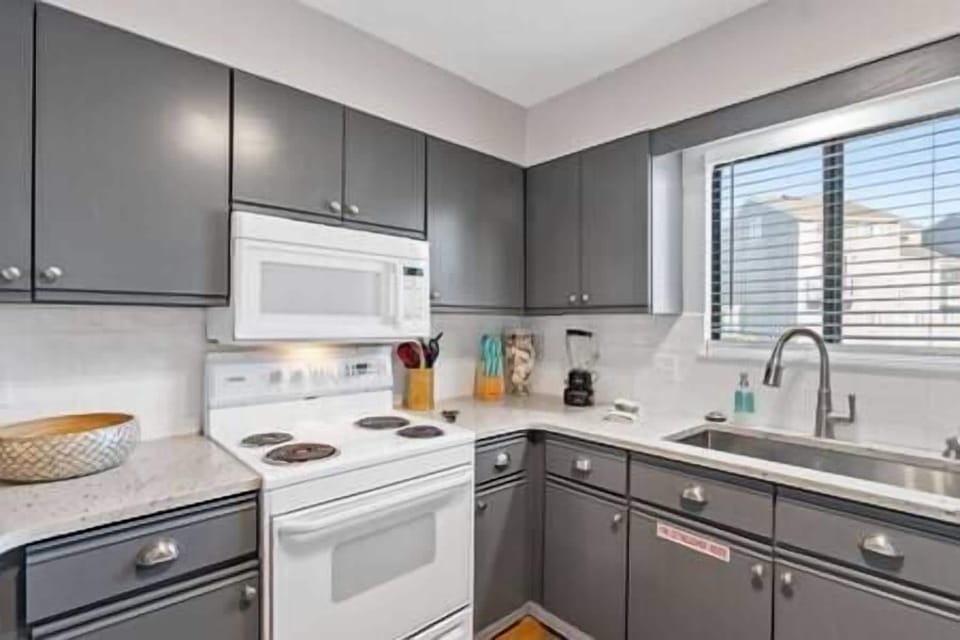 Kitchen (2)