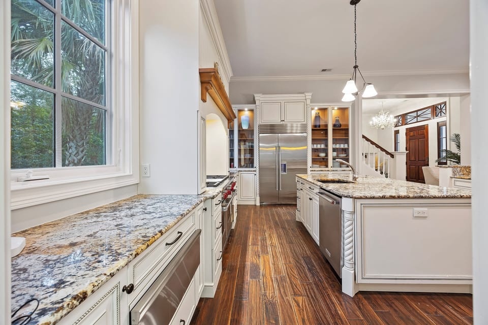9 Armada | Kitchen