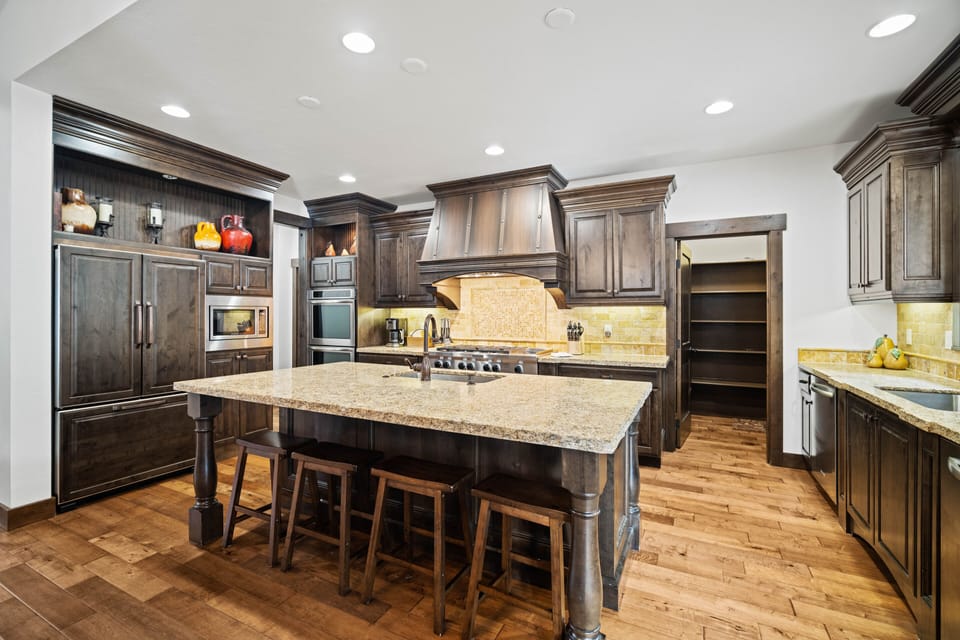 56394 Fireglass Living-06