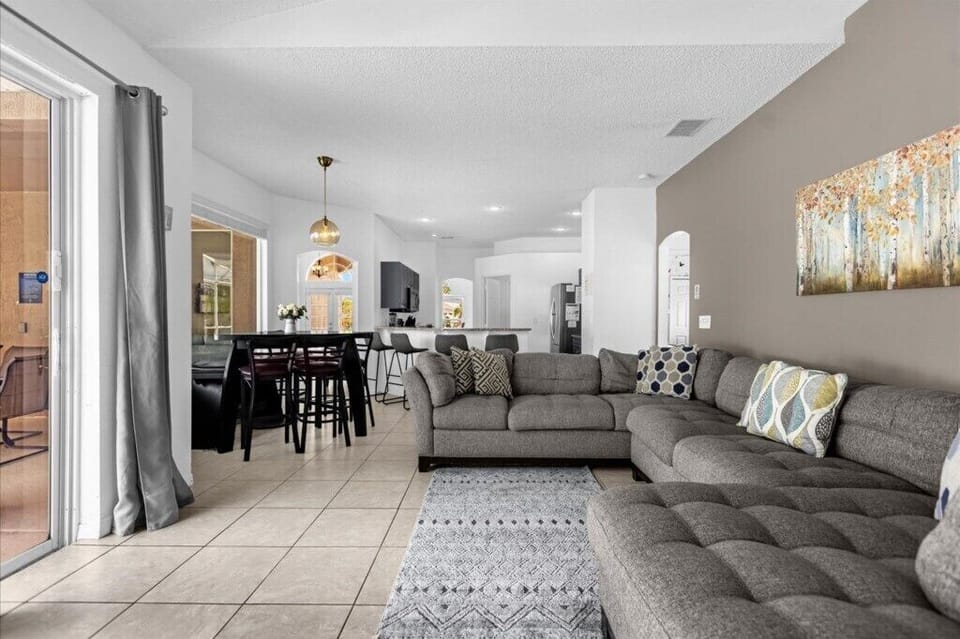 2334 Chadwick Circle (3).jpg