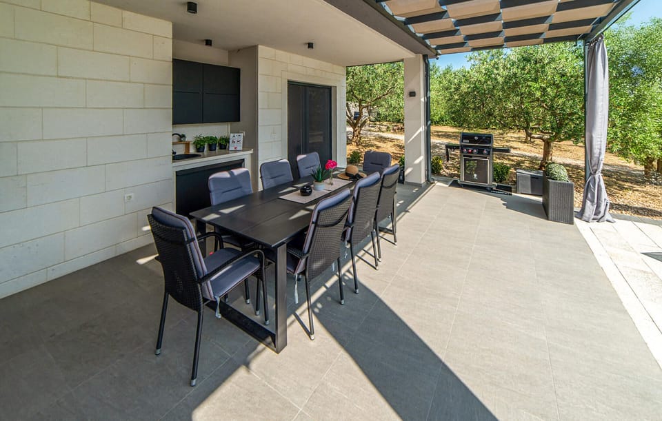balcony-terrace
