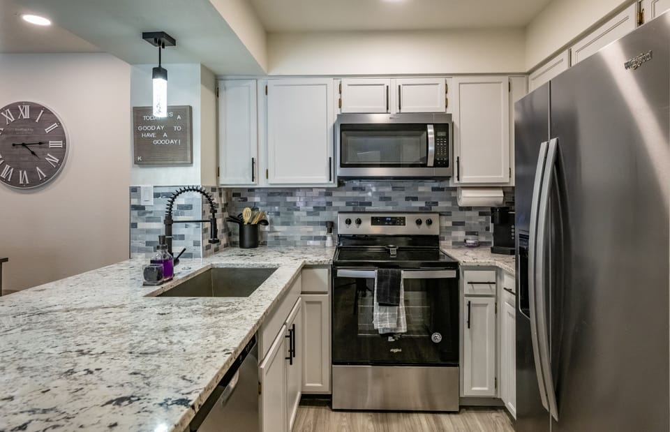 Deep sink and all new stainless steel appliances