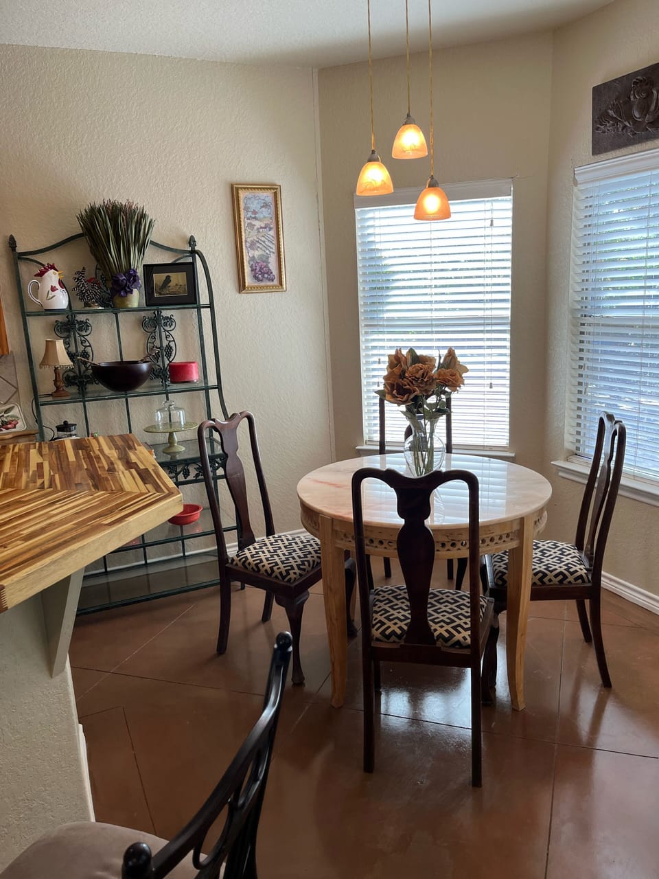 Breakfast area