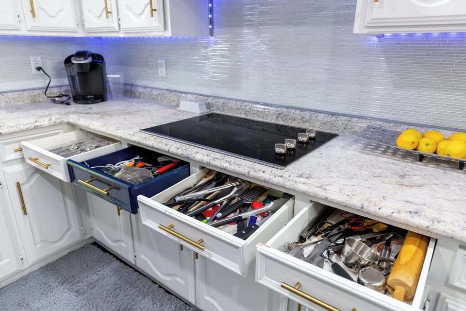 A fully stocked kitchen makes it easy to cook in.
