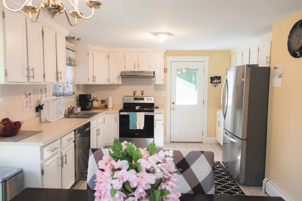 Kitchen all the amenities