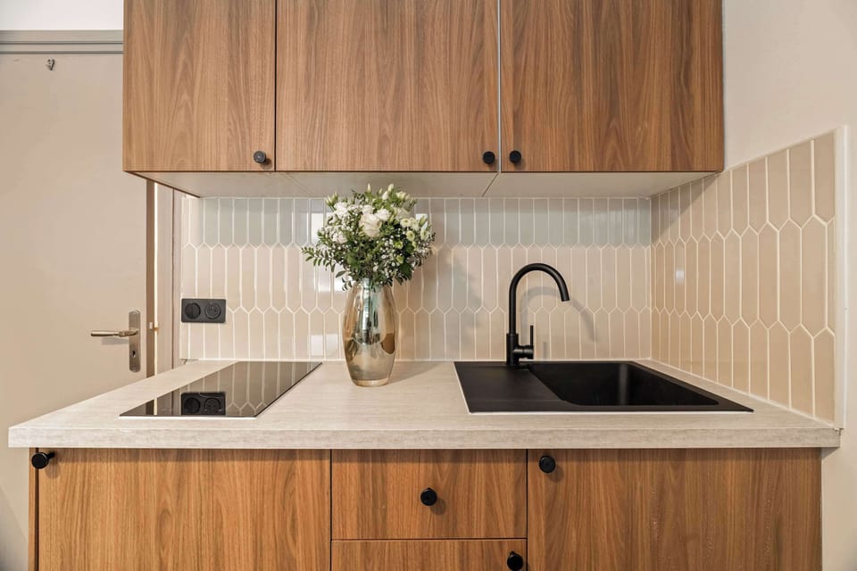 The kitchen is well equipped