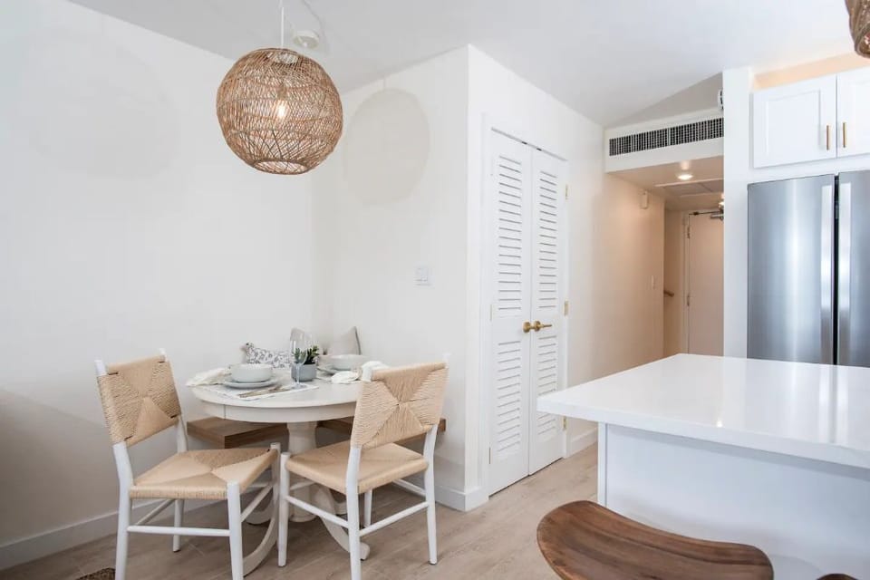 Dining nook