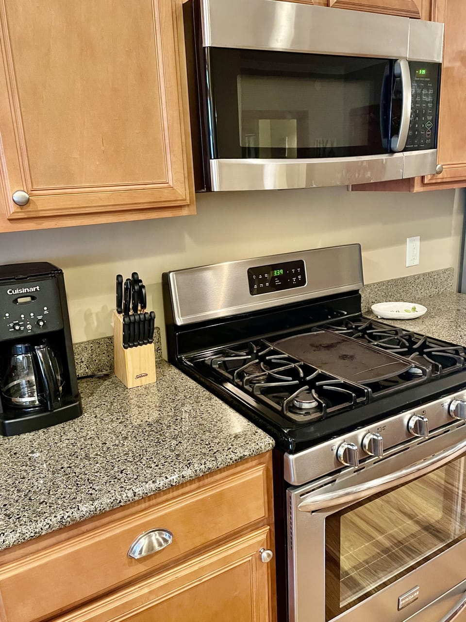 Gas stove for the chef